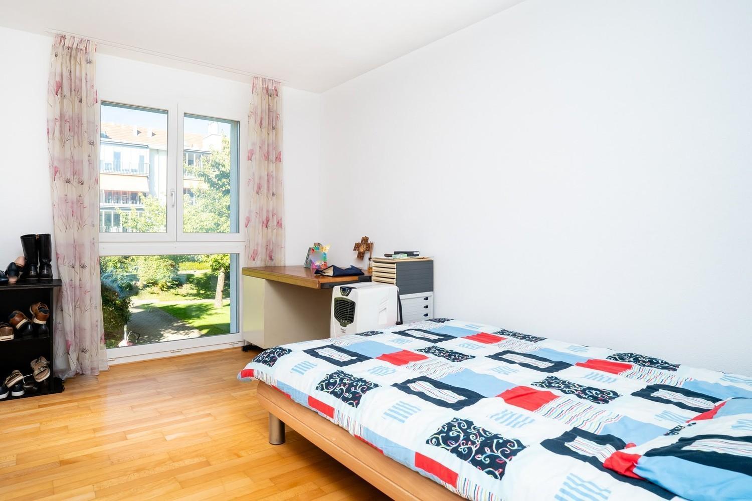 Vk - R - Zuerich Airport - Luxury - Home Stay - Raetschengaessli - Клотен Екстериор снимка