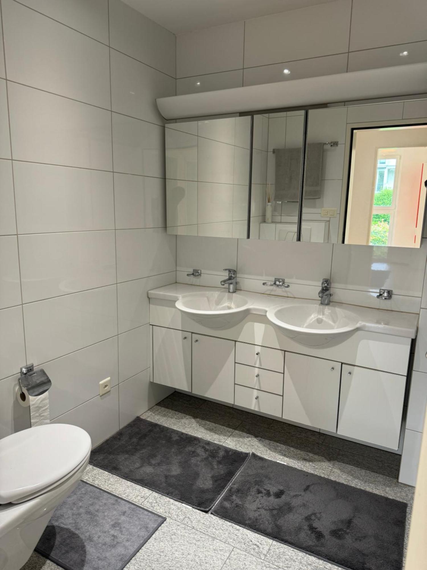 Vk - R - Zuerich Airport - Luxury - Home Stay - Raetschengaessli - Клотен Екстериор снимка